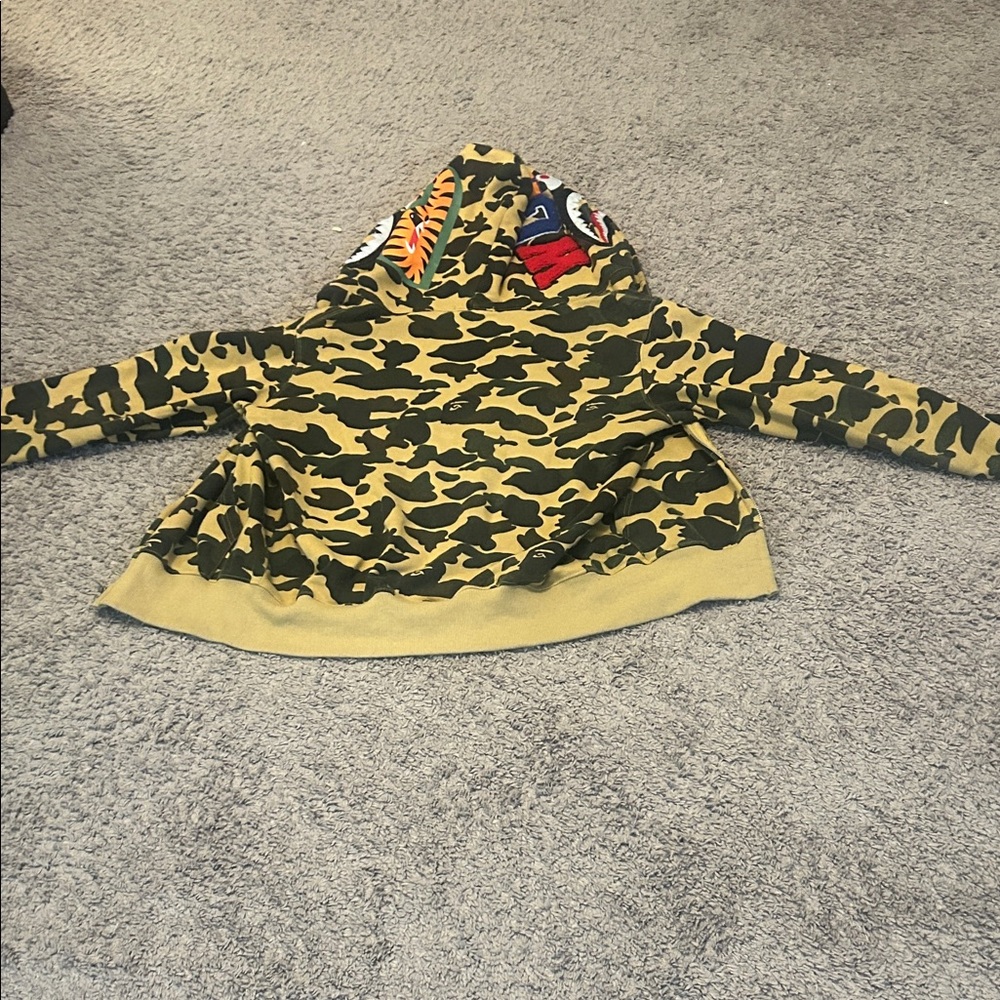Bape Camouflage Shark Hoodie - Picture 3 of 5